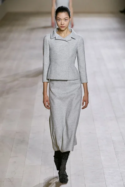 Look 22